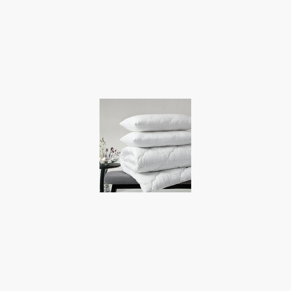Hotel-Type Bedspread
